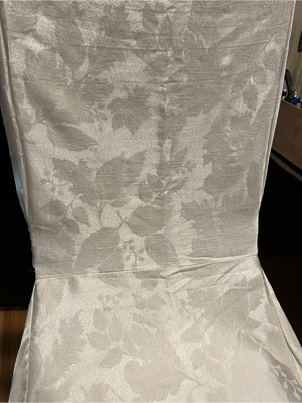 Ivory dining chair covers with bow on back. Harvest leaves pattern. NWT. 4 avail